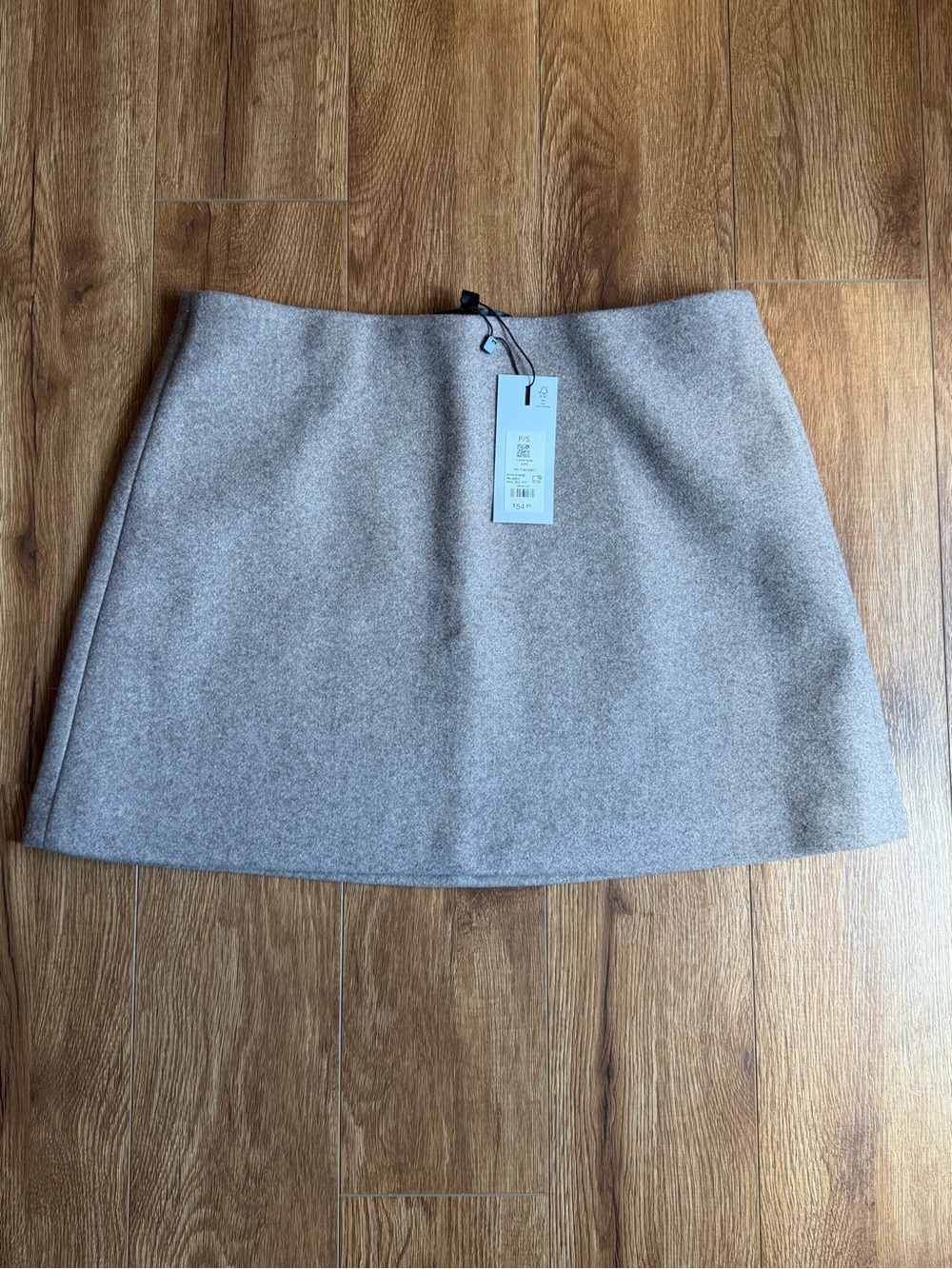 Dynamite Mini Skirt in Light Taupe